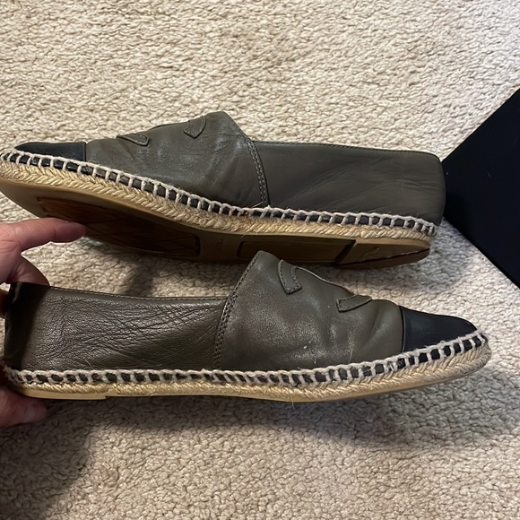 Authentic Chanel leather espadrilles, size 37 - Picture 6 of 11